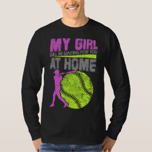 Camiseta Minha Garota Estará Esperando Por Você Em Casa Sof