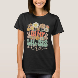 Camiseta Minha Irmãzinha Era Floral Hippie Groovy Retro Peq