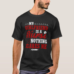 Camiseta Minha Namorada é Uma Enfermeira Namorado de Uma En