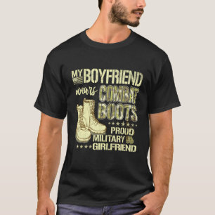 Camiseta Minha Namorado Veste Combate Boots Militares Girlf