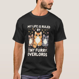 Camiseta Minha Vida é Governada por Pequenos Senhores Pelud