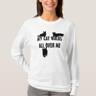 Camiseta Minhas caminhadas de gato por todo o lado em mim