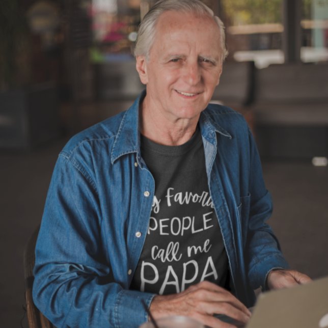 Camiseta Minhas Pessoas Favoritas Me Chamam De Avô Engraçad (Criador carregado)