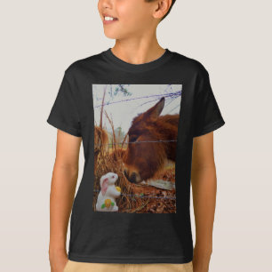 Camiseta Miniatura Cavalo Marrom e Coelhinho da Páscoa