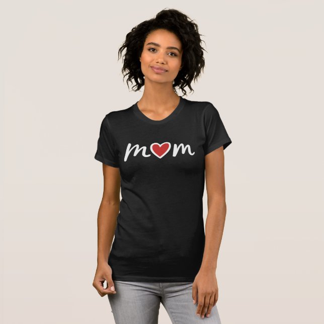Camiseta Minimal Mom Heart Love Design (Frente Completa)