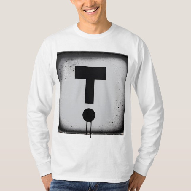 Camiseta Mínimo Negrito "T" com efeito de gota (Frente)