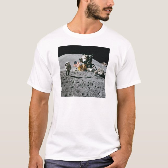 Camiseta Missão da lua do astronauta e do Apollo da (Frente)