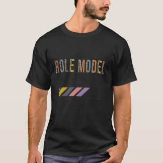 Camiseta Modelo De Função Em Curso Aguarde O Modo De Função