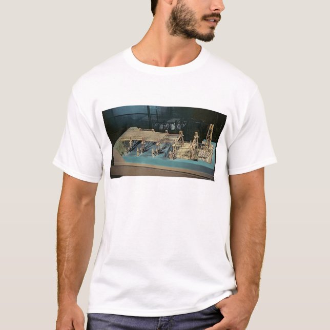 Camiseta Modelo de uma ponte sobre o Rhine (Frente)