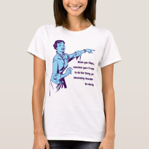 Camiseta Modelo engraçado da mulher apontando dos anos 50 r