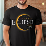 Camiseta Modern Black & Dourado 2024 Texas Total Eclipse So<br><div class="desc">Apresentando nossa camiseta personalizada de Eclipse Solar Total Dourada 2024 do Texas, um na moda e uma peça comemorativa para este raro evento celeste. esta camisa captura a elegância e o entusiasmo do eclipse solar total. Com o ano de 2024 exibido com ousadia, juntamente com a localização do Texas, ele...</div>