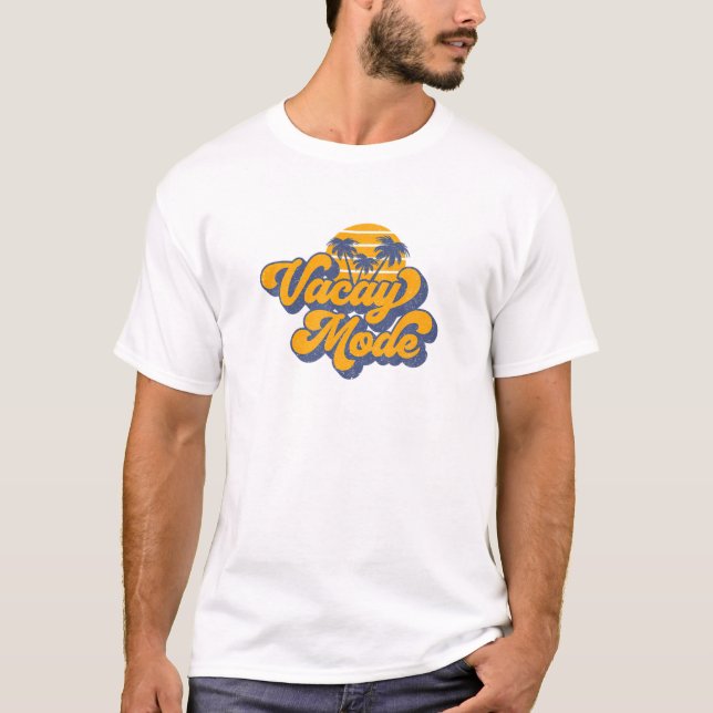 Camiseta Modo de Férias: Viagem de Férias Retro Engraçada (Frente)