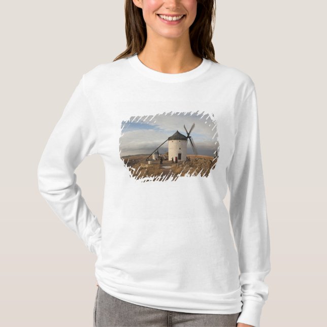 Camiseta Moinhos de vento antigos de La Mancha, com visitan (Frente)