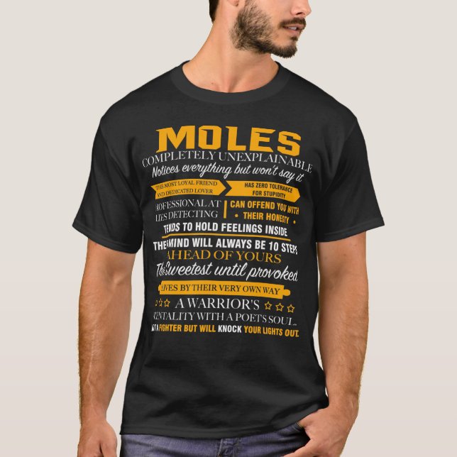 Camiseta MOLES completamente inexplicáveis (Frente)