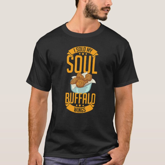 Camiseta Molho Quente Quente de Galinha Desidratado das Asa (Frente)