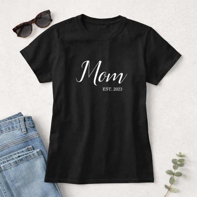 Camiseta Mom Established New Mom Gift (Criador carregado)