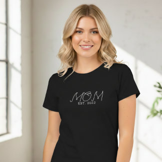 Camiseta Mom Established New Mom Gift T-Shirt