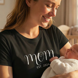 Camiseta Mom Established New Mom Gift T-Shirt