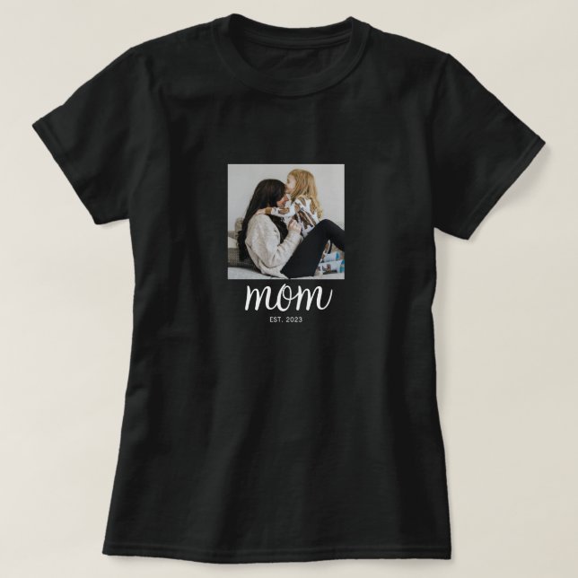 Camiseta Mom Established Script Photo T-Shirt (Frente do Design)