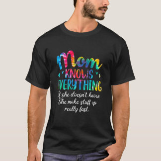 Camiseta Mom Knows Everything Tie Dye Outfit For Women Moth