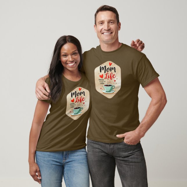 Camiseta Mom Life Coffee Time – Minimal Design (Unissex)