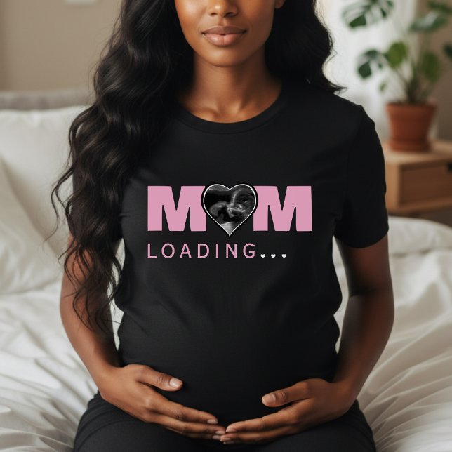 Camiseta Mom Loading Photo Ultrasound Pink Baby Shower (Mom Loading Photo Ultrasound Pink Baby Shower T-Shirt
)
