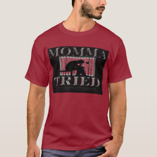 Camiseta Momma tentou otorrinolaringológico.  T das letras