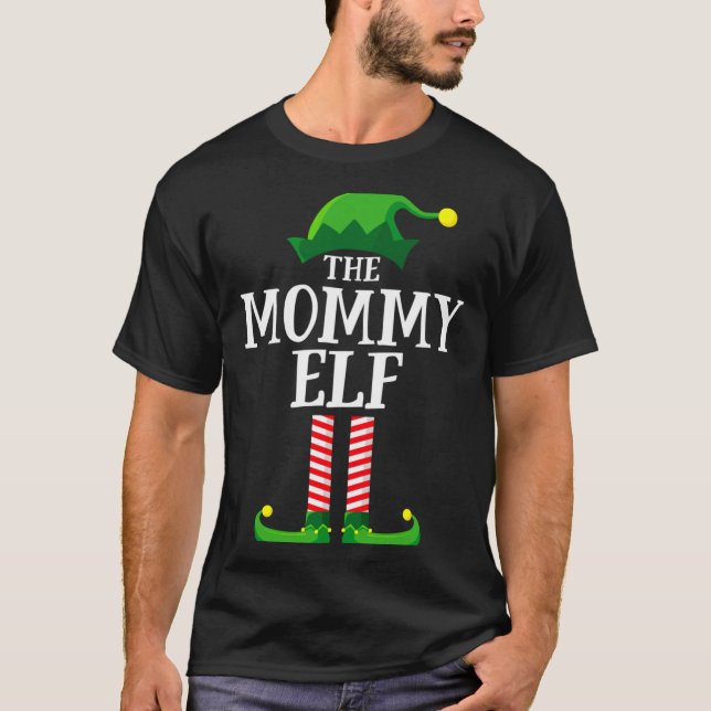 Camiseta Mommy Elf Matching Family Christmas Party  (Frente)