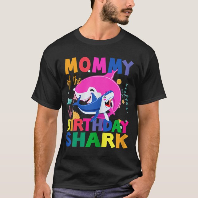 Camiseta Mommy of the Birthday Shark birthday (Frente)