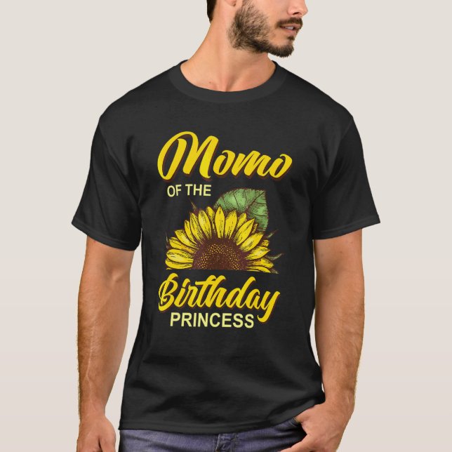 Camiseta Momo Da Famosa De Aniversário (Frente)