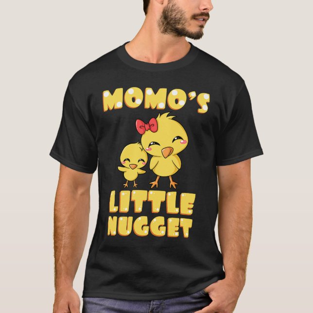 Camiseta Momo's Little Nugget Chicken Lover Grandmother Mot (Frente)
