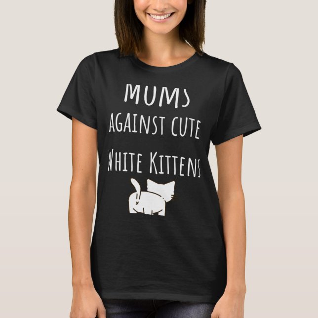 Camiseta Moms against cute white kittens Softball slogan (Frente)