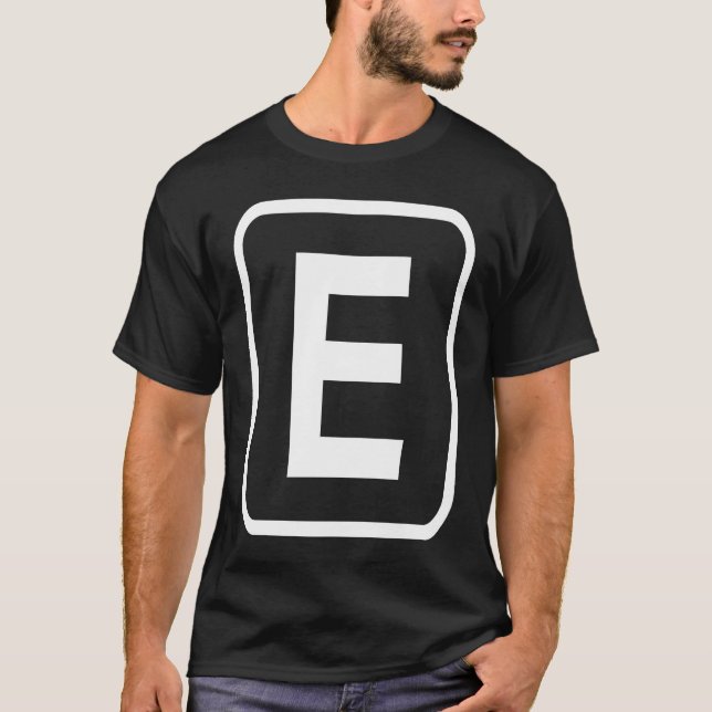 Camiseta Monogram Letter E Initial Alphabet Monogrammed Wom (Frente)