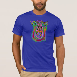 Camiseta Monograma Celta Medieval "U", Art Knox Design