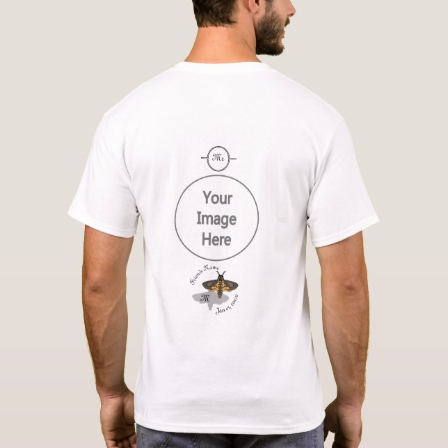 Camiseta Monograma da Cabeça de Falcão da Morte (Verso)