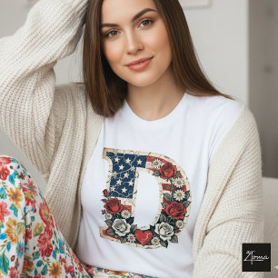 Camiseta Monograma Floral Letra Bandeira Distressed D