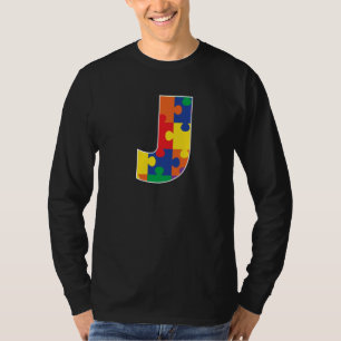 Camiseta Monograma J em Peças de Puzzle Multicoloridas