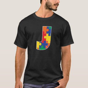 Camiseta Monograma J em Peças de Puzzle Multicoloridas