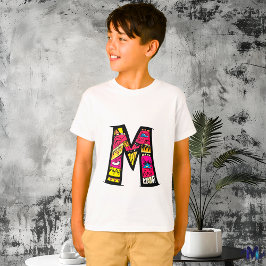 Camiseta Monograma M Tribal e Doodle Colorido e Divertido