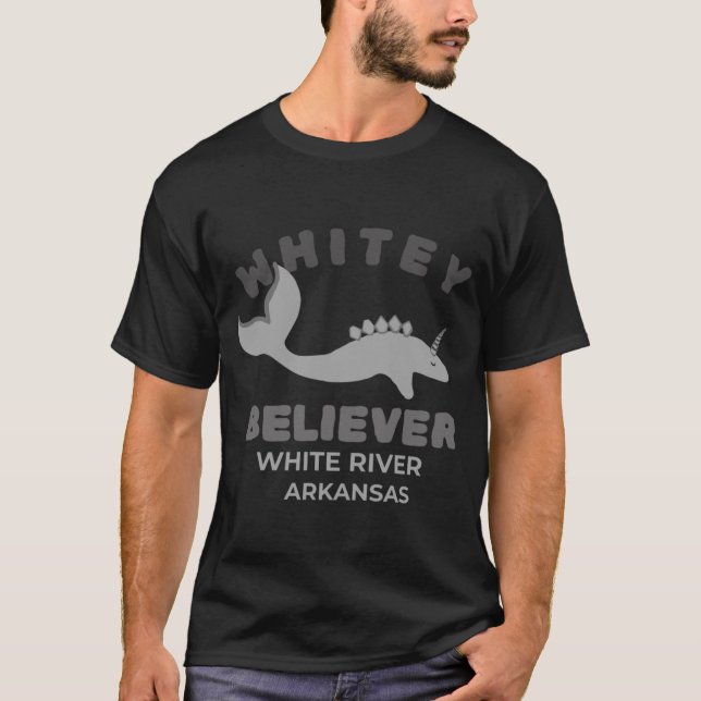 Camiseta Monstro do rio Whitey Arkansas (Frente)