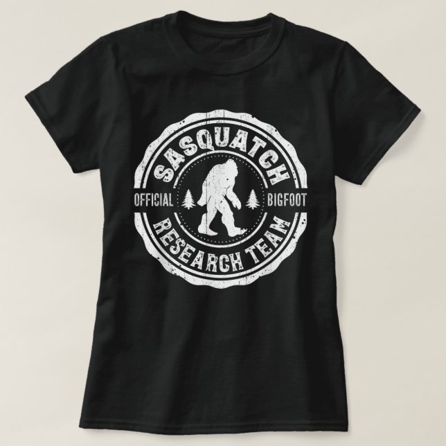 Camiseta Montagem de Pesquisa Sasquatch em Bigfoot Retro (Frente do Design)