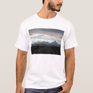 Camiseta Montagem Fitz Roy e escala de Andes