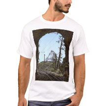 Montanha de Matterhorn nos Alpes suíços