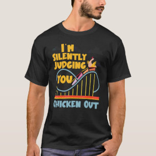 Camiseta Montanha Russa Estou Julgando Você em Silêncio Fra