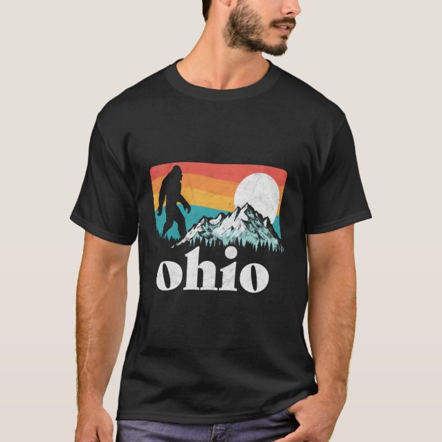 Camiseta Montanhas Bigfoot do Orgulho Estatal de Ohio (Frente)