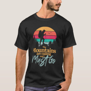 Camiseta Montanhas Chamam Aventuras Hiker Retro Hikin