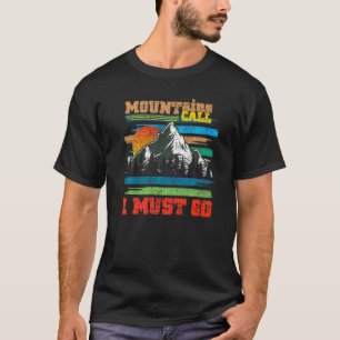 Camiseta Montanhas chamam os amantes da natureza acampando