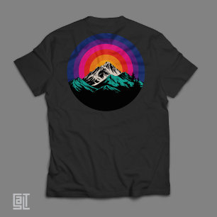 Camiseta Montanhas do Pôr do Sol Retro