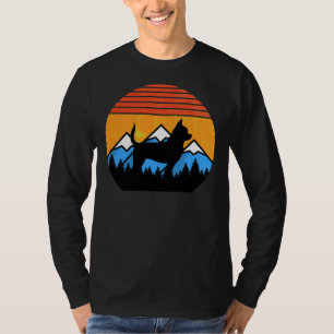 Camiseta Montanhas Do Sol E Da Forra Da Vintage Com Distânc