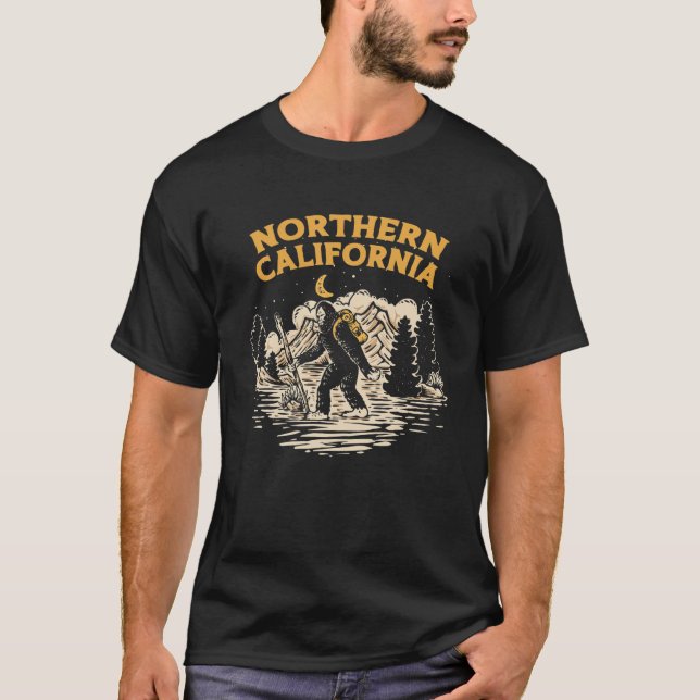 Camiseta Montanhas Noturnas de Pé Grande do Norte Californi (Frente)
